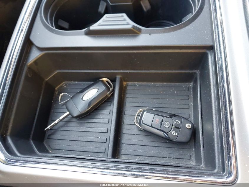 2022 Ford F-350 Lariat VIN: 1FT8W3DT4NEF25242 Lot: 43680002