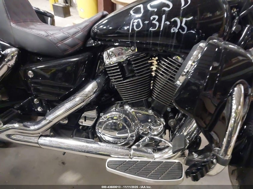 1999 Honda Vt1100 C3 VIN: 1HFSC3905XA100626 Lot: 43680013