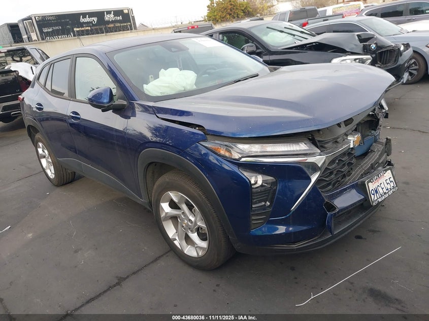 CHEVROLET TRAX FWD SP