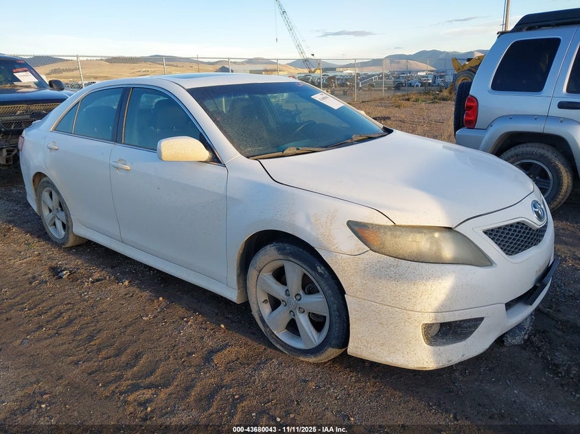 TOYOTA CAMRY SE