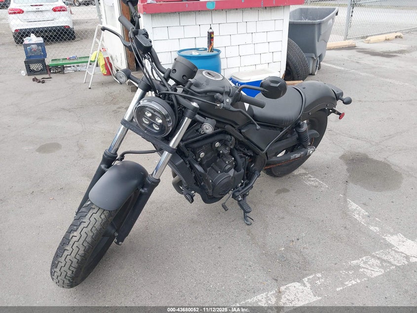 MLHPC561XN5500211 2022 HONDA CM photo no. 2