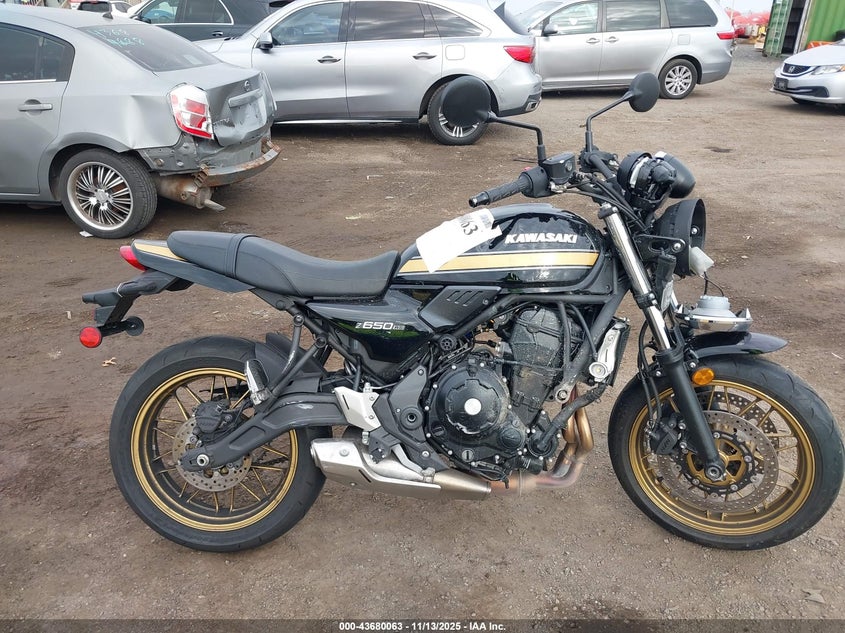 2025 Kawasaki Er650 R VIN: ML5ERER14SDAD8081 Lot: 43680063