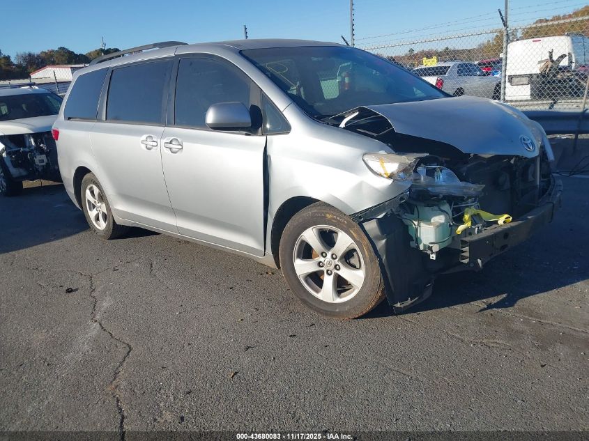 TOYOTA SIENNA LE 8 PASSENGER