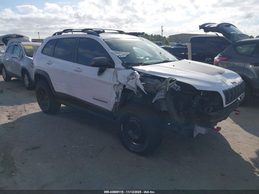 CHEVROLET TRAX FWD LT