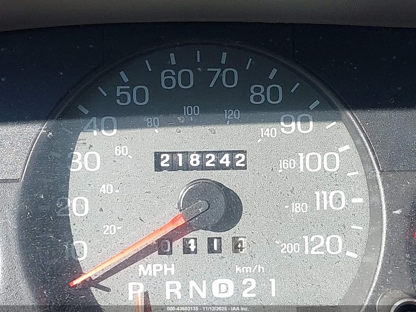 2002 Mercury Grand Marquis Ls VIN: 2MEFM75W62X617779 Lot: 43680135