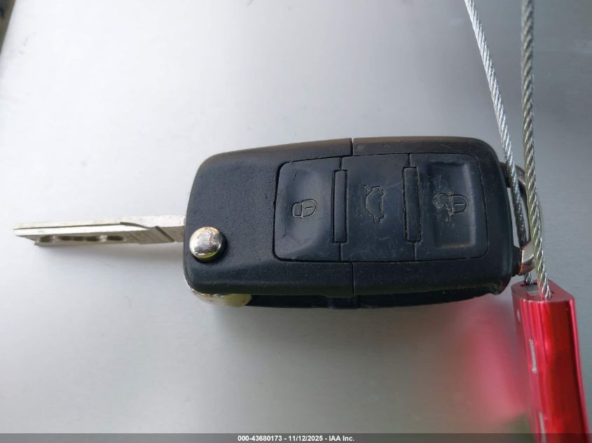 2008 Volkswagen Eos Lux VIN: WVWFA71F18V055381 Lot: 43680173