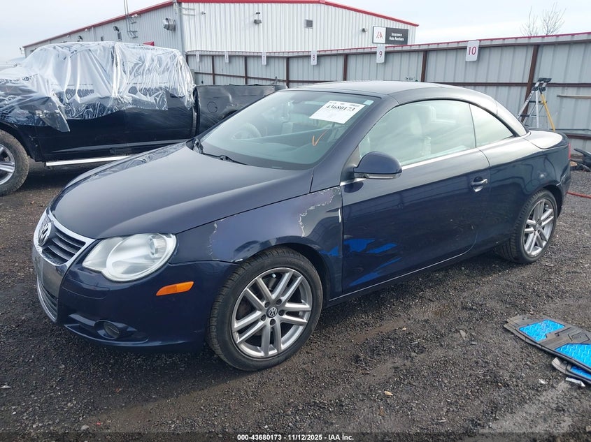 WVWFA71F18V055381 2008 VOLKSWAGEN EOS photo no. 2