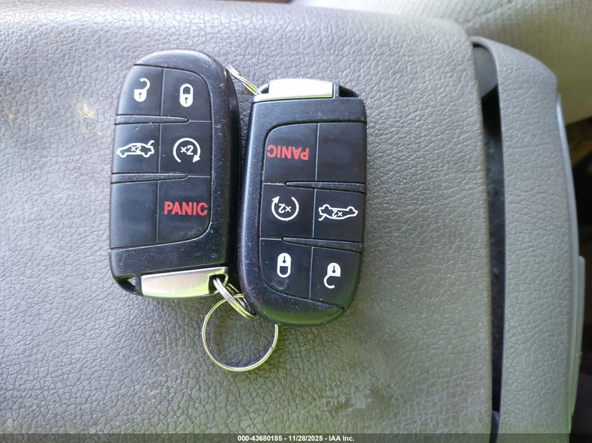 2023 Dodge Challenger R/T VIN: 2C3CDZBT5PH668898 Lot: 43680185