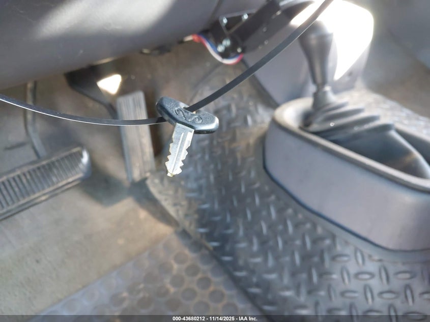 1998 Dodge Ram 2500 St VIN: 1B7KF2366WJ148790 Lot: 43680212