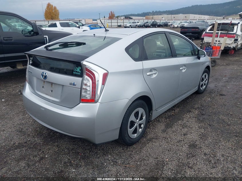 2013 Toyota Prius Two VIN: JTDKN3DU6D5657306 Lot: 43680234