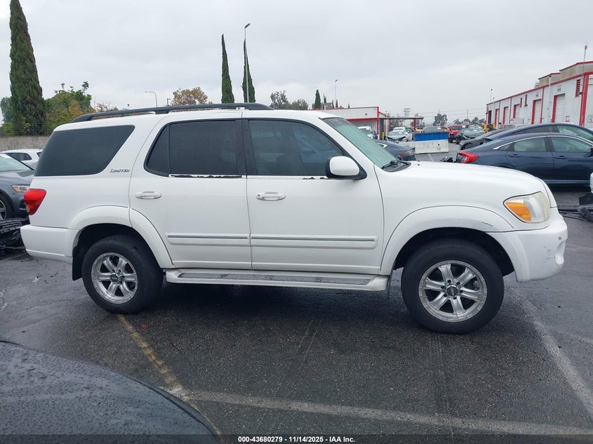 2005 Toyota Sequoia Limited V8 VIN: 5TDZT38A75S238767 Lot: 43680279