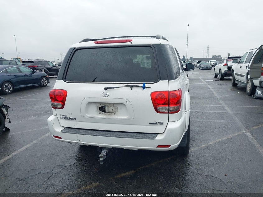 2005 Toyota Sequoia Limited V8 VIN: 5TDZT38A75S238767 Lot: 43680279