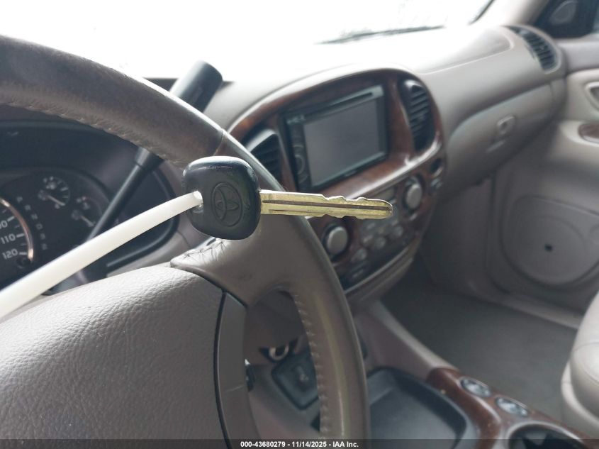 2005 Toyota Sequoia Limited V8 VIN: 5TDZT38A75S238767 Lot: 43680279