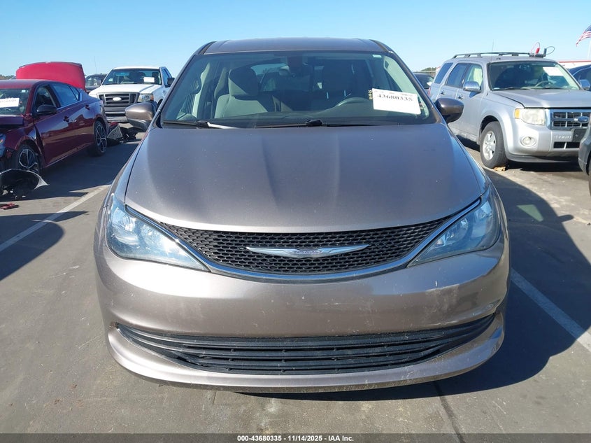 2017 Chrysler Pacifica Touring VIN: 2C4RC1DG3HR836169 Lot: 43680335