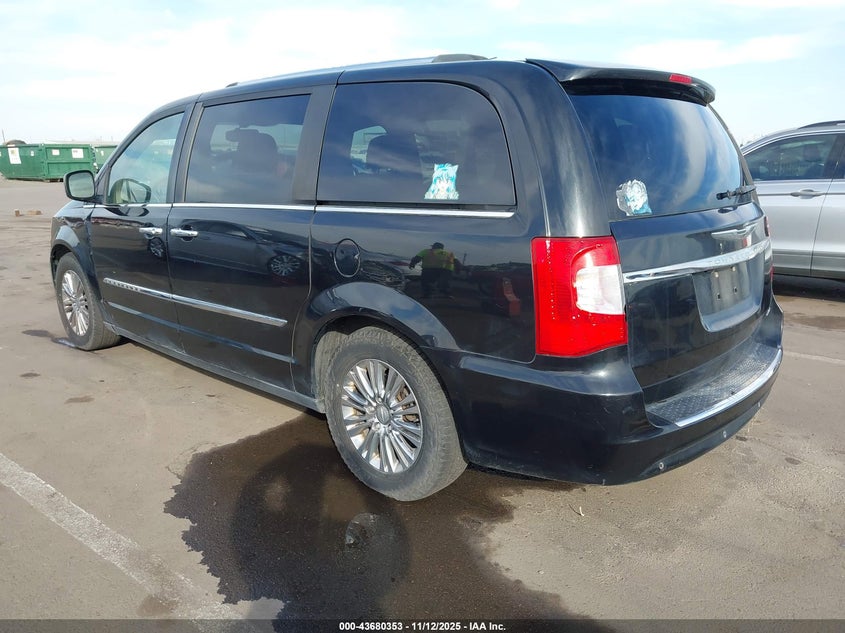 2A4RR6DG1BR613044 2011 CHRYSLER TOWN & COUNTRY photo no. 3
