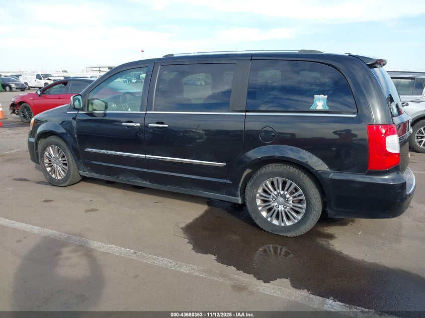 2A4RR6DG1BR613044 2011 CHRYSLER TOWN & COUNTRY photo no. 6