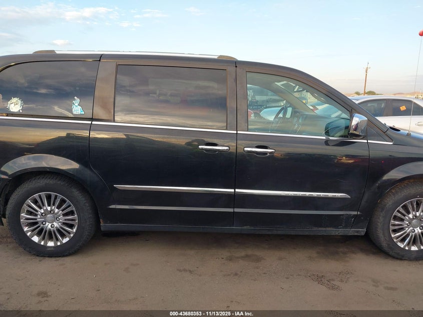 2A4RR6DG1BR613044 2011 CHRYSLER TOWN & COUNTRY photo no. 13