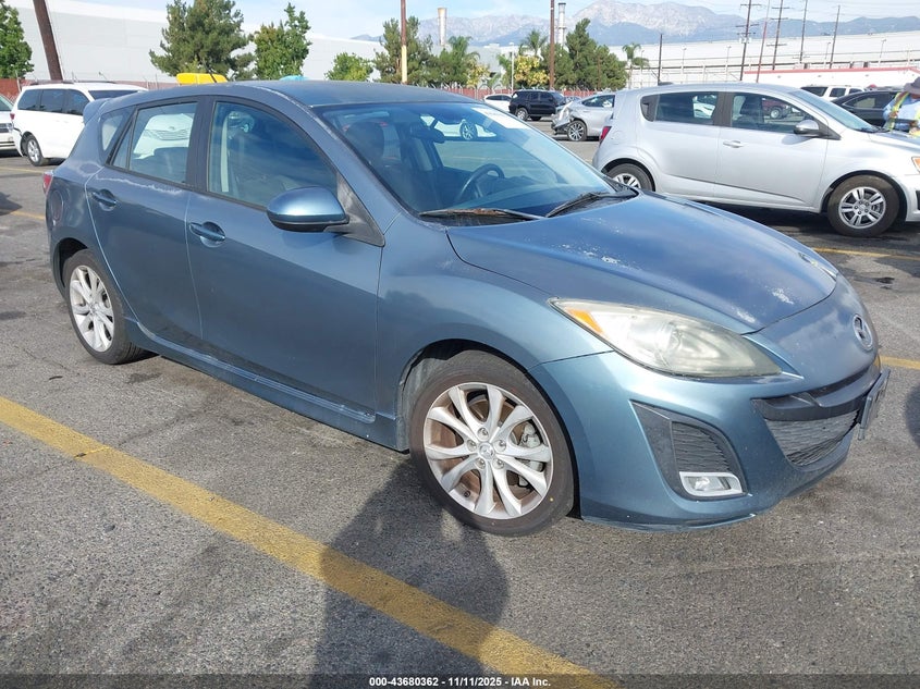MAZDA 3 S GRAND TOURING