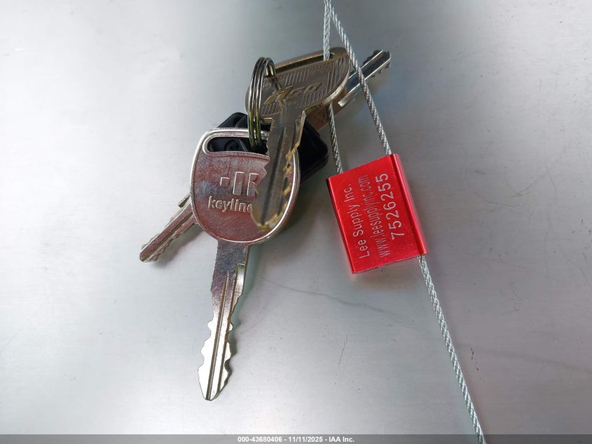 2004 GMC Envoy Sle VIN: 1GKDT13SX42295375 Lot: 43680406