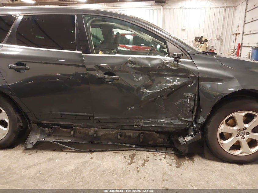 2013 Volvo Xc60 3.2 Premier VIN: YV4952DZ8D2449611 Lot: 43680413