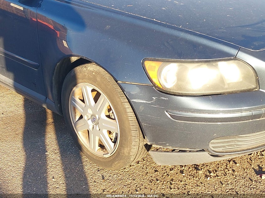 2007 Volvo V50 2.4I VIN: YV1MW382072308270 Lot: 43680414