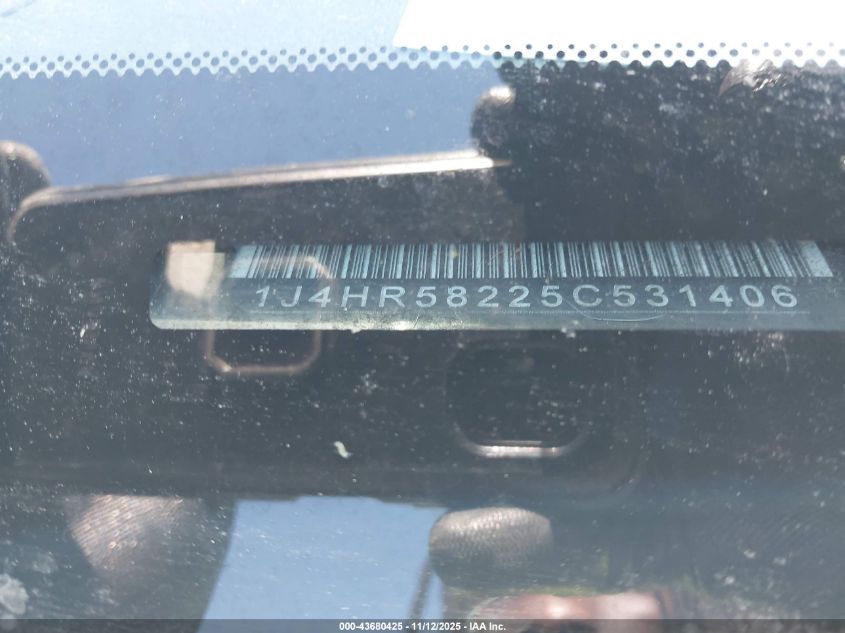2005 Jeep Grand Cherokee Limited VIN: 1J4HR58225C531406 Lot: 43680425