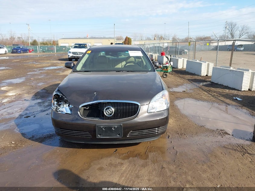 2008 Buick Lucerne Cxl VIN: 1G4HD572X8U193818 Lot: 43680442