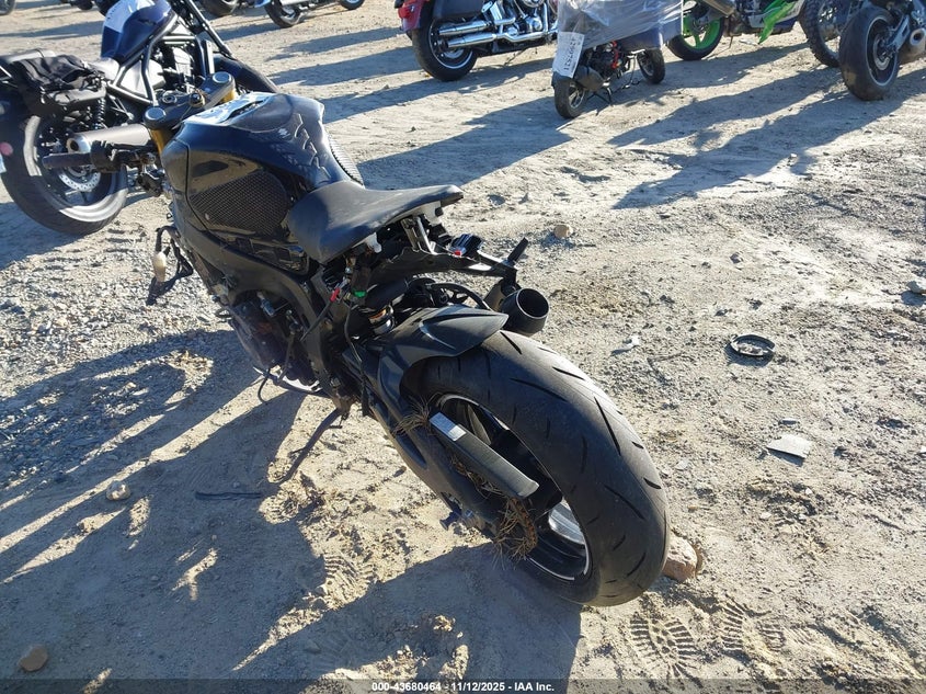 2020 SUZUKI GSX-R750 JS1GR7MA0L7100671