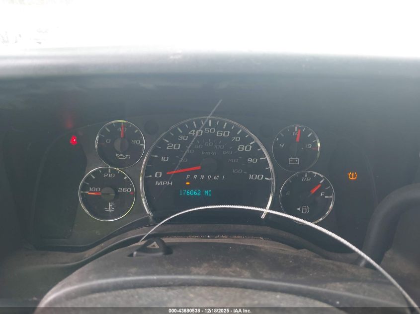 2015 Chevrolet Express 2500 Work Van VIN: 1GCWGFCF2F1284825 Lot: 43680538