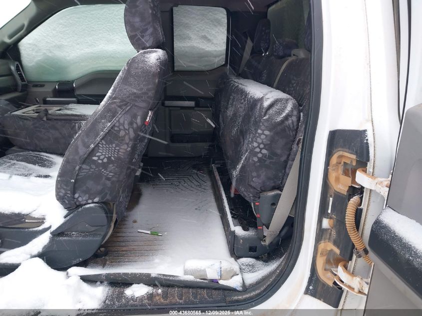 2019 Ford F-350 Chassis Xlt VIN: 1FD8X3F63KEG11718 Lot: 43680565