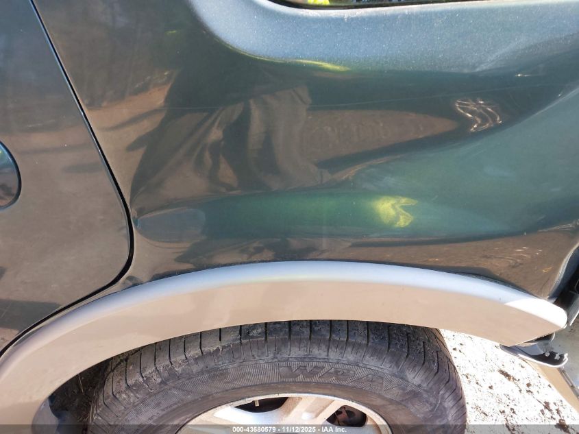 2003 Ford Expedition Eddie Bauer VIN: 1FMFU17L93LC16707 Lot: 43680579