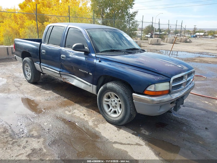 1B7HL2AN81S298383 2001 DODGE DAKOTA photo no. 2