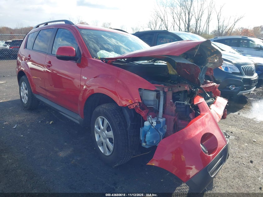 MITSUBISHI OUTLANDER ES