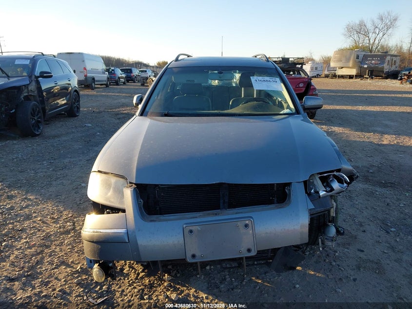 2003 Volkswagen Passat Glx VIN: WVWWH63B43E409824 Lot: 43680630