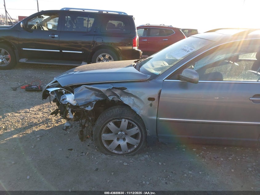 2003 Volkswagen Passat Glx VIN: WVWWH63B43E409824 Lot: 43680630