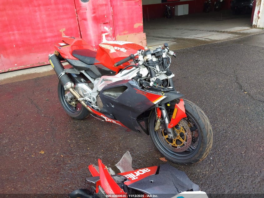 2004 APRILIA RSV 1000 R - ZD4RRU0004S000146