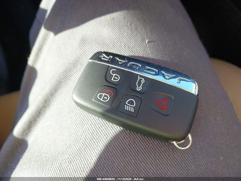 2018 Jaguar F-Pace 25T Premium VIN: SADCJ2FXXJA275563 Lot: 43680638