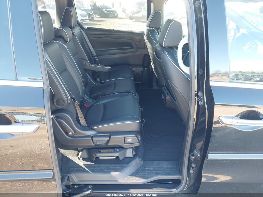 5FNRL6H95PB024391 2023 HONDA ODYSSEY photo no. 8