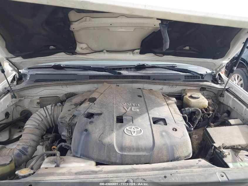 2004 Toyota 4Runner Sr5 Sport V6 VIN: JTEZU14R540027691 Lot: 43680691