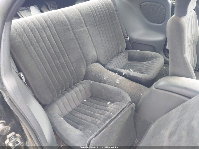 1994 Pontiac Firebird VIN: 2G2FS22S7R2215647 Lot: 43680694