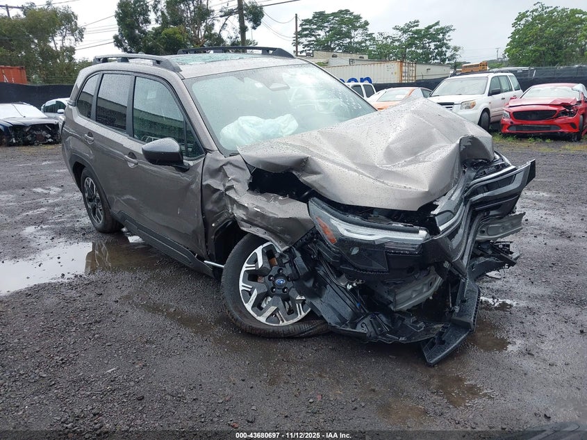 SUBARU FORESTER PREMIUM