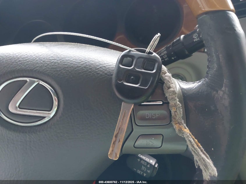 2005 Lexus Es 330 VIN: JTHBA30G055084625 Lot: 43680762