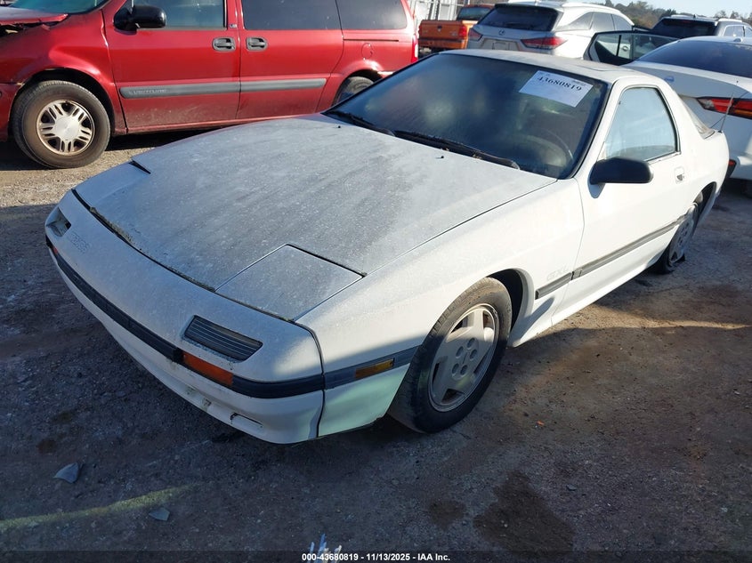 JM1FC3318G0105869 1986 MAZDA RX-7 photo no. 2