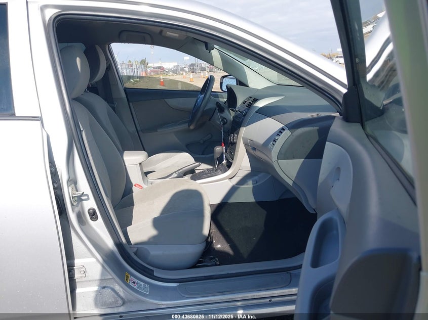 1NXBU4EE3AZ231120 2010 TOYOTA COROLLA photo no. 5