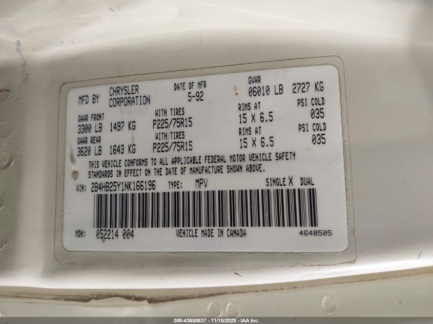 1992 Dodge Ram Wagon B250 VIN: 2B4HB25Y1NK166196 Lot: 43680837