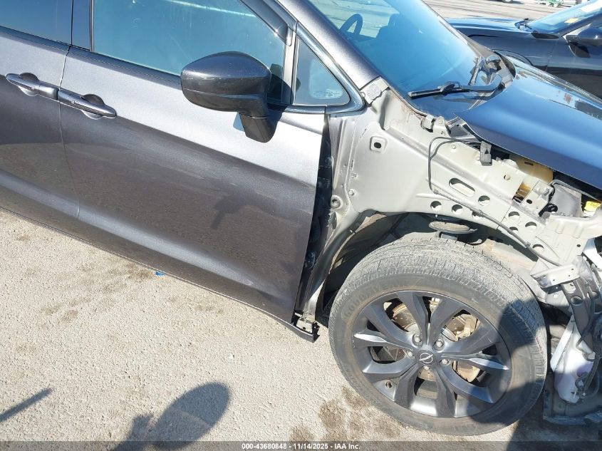 2019 Chrysler Pacifica Touring L VIN: 2C4RC1BG5KR667850 Lot: 43680848