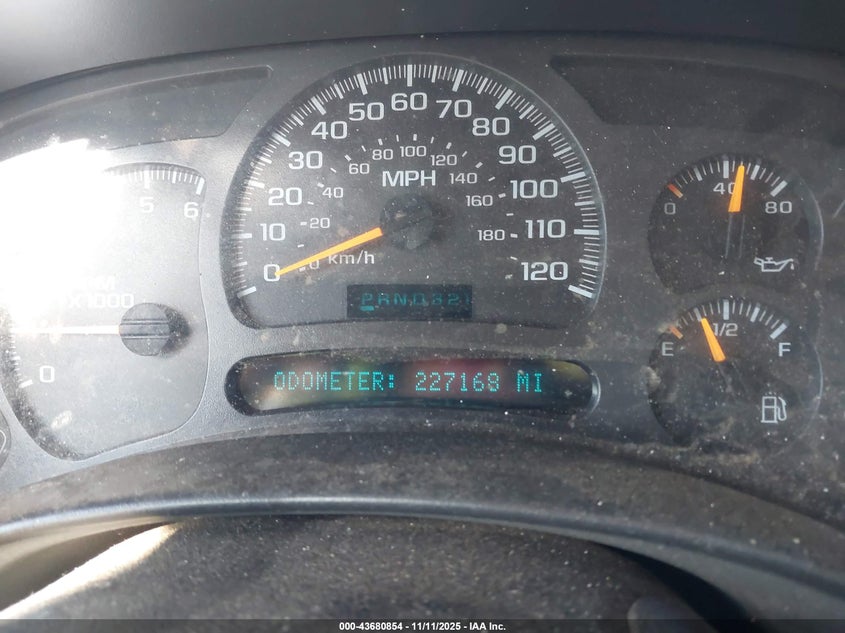 2003 Chevrolet Suburban 1500 Ls VIN: 1GNFK16Z33J265890 Lot: 43680854