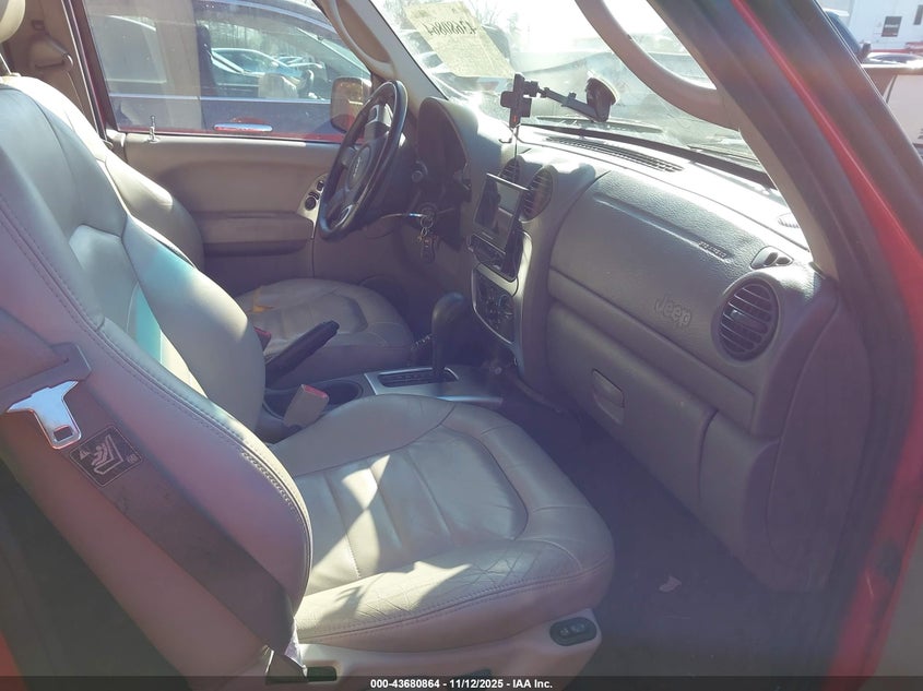 1J4GL58K83W599184 2003 JEEP LIBERTY (NORTH AMERICA) photo no. 5