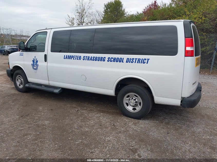 1GAZGNFP7P1151001 2023 CHEVROLET EXPRESS photo no. 3