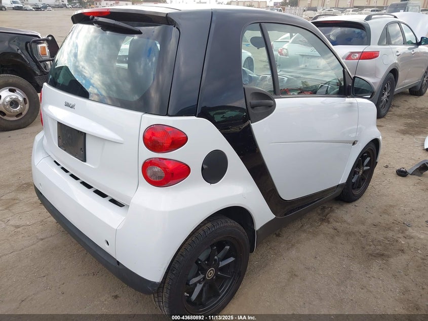 WMEEJ31X88K122977 2008 SMART FORTWO photo no. 4